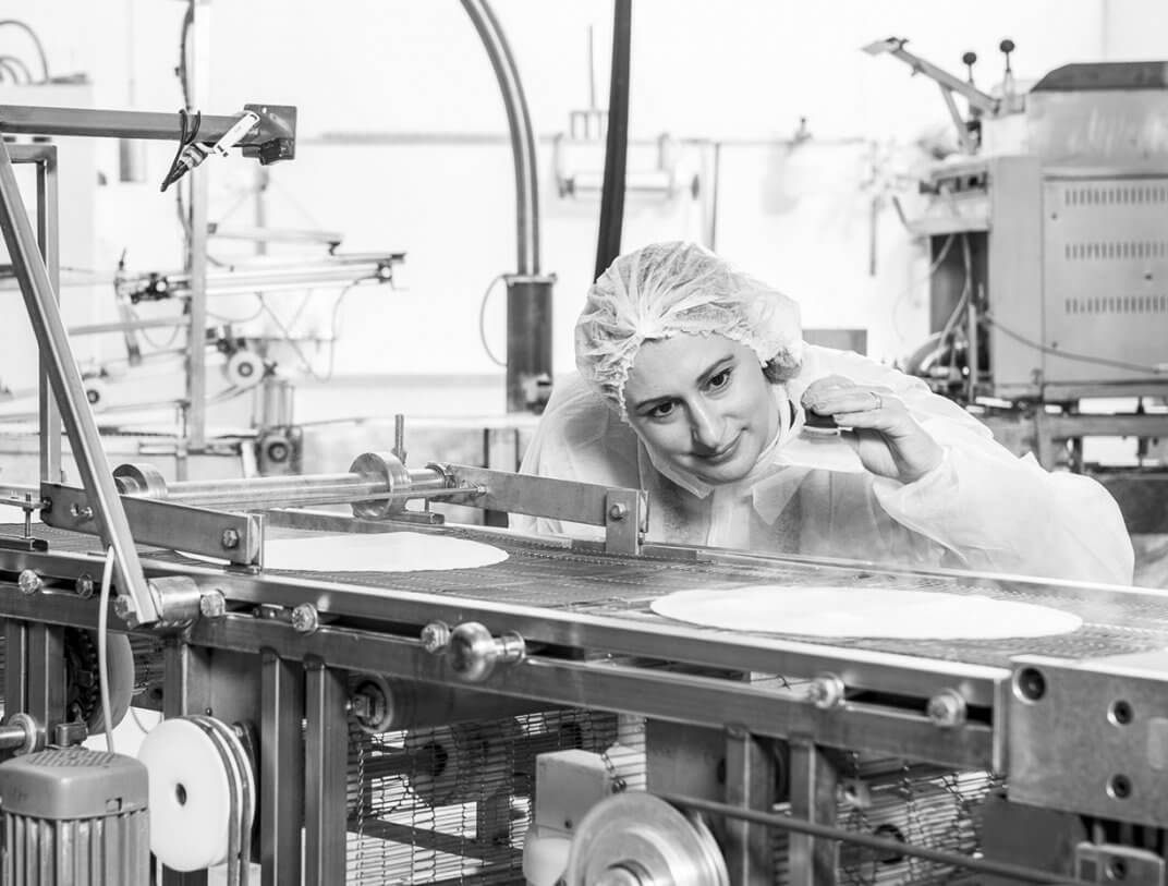 Funda von Biopolar bei der Produktprüfung